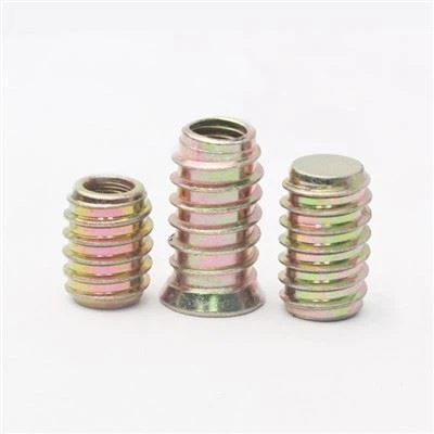 النوع D إدراج الجوز